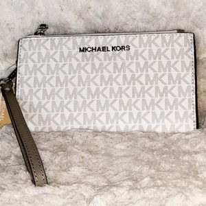 ♦️Michael Kors Wallet ♦️